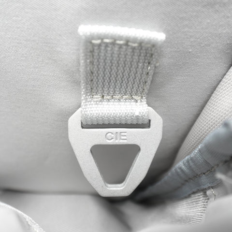 CIE-TENDER BOTTLE SHOULDER