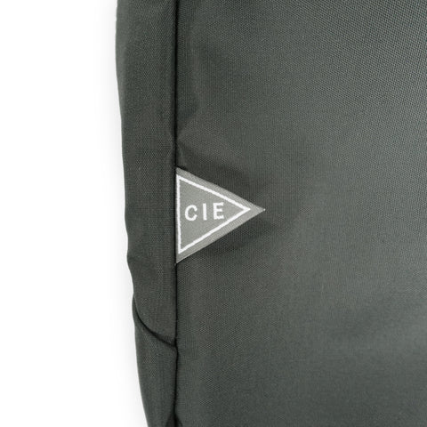 CIE-TENDER-2 BOTTLE SHOULDER
