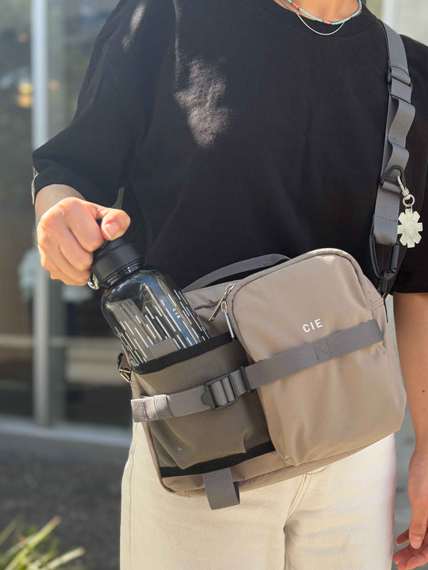 [7月販売開始] CIE - BOTTLE SHOULDER BAG (M)